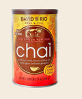 David Rio Red Panda Pumpkin Chai – 398 g Dose, freigestellt vor cremefarbenem Hintergrund
