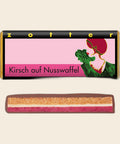 Kirsch auf Nusswaffel – handgeschöpfte Schokolade von Zotter, freigestellt