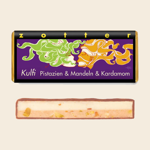 »Kulfi« Pistazien, Mandeln und Kardamom – handgeschöpfte Schokolade von Zotter