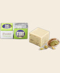 Cremino Fiat Granellato Pistacchio – Lose Ware von Majani – Packung freigestellt auf cremefarbenem Hintergrund