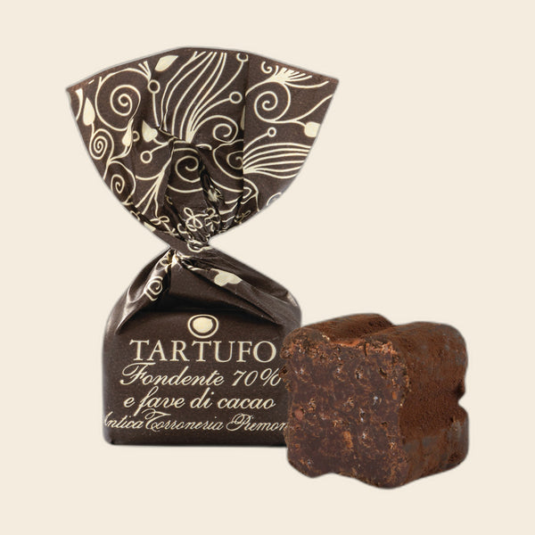 Tartufi Dark Cocoa 70 % von Antica Torroneria Piemontese, freigestellt