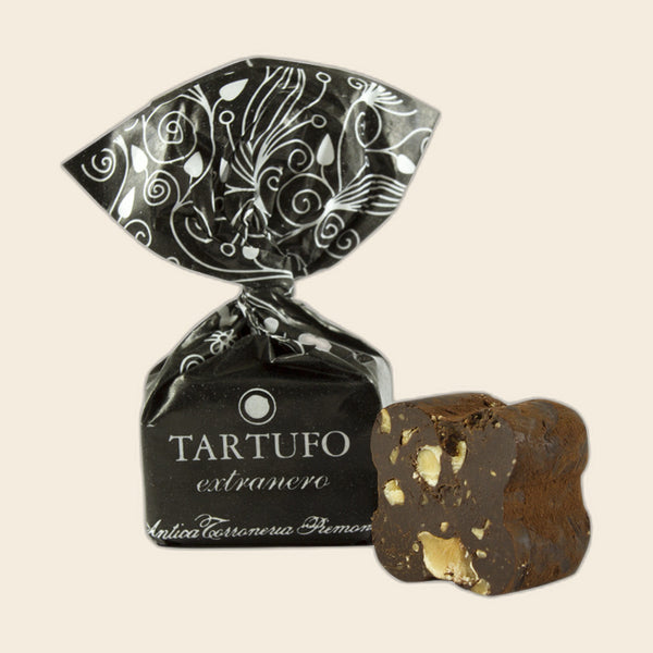 Tartufi Dolci Extra Dark von Antica Torroneria Piemontese, freigestellt
