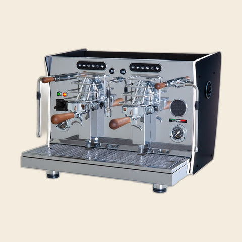 969 Zeta LED zweigruppige Siebträger-Espressomaschine mit LED-Beleuchtung, freigestellt